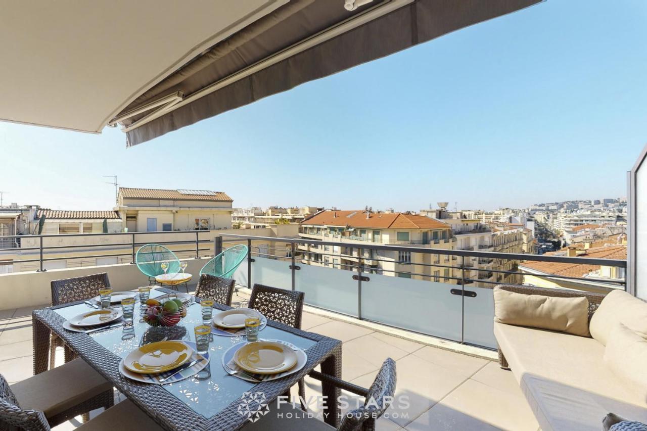 Luxury Beach Five Stars Holiday House Ницца Экстерьер фото