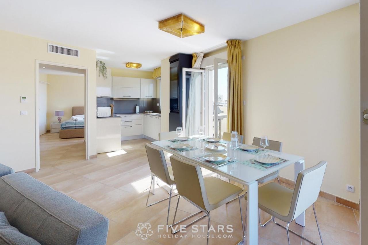 Luxury Beach Five Stars Holiday House Ницца Экстерьер фото