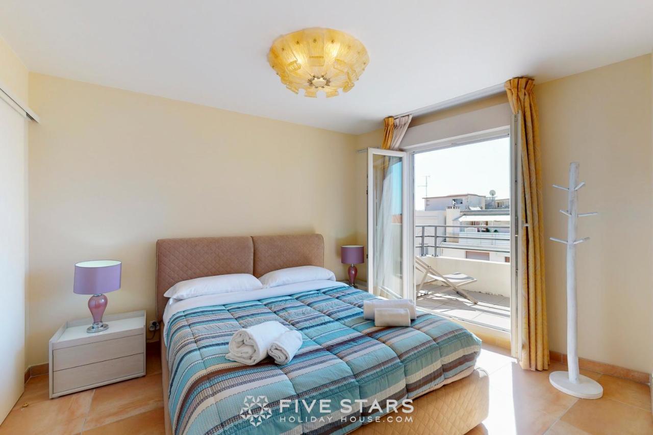 Luxury Beach Five Stars Holiday House Ницца Экстерьер фото
